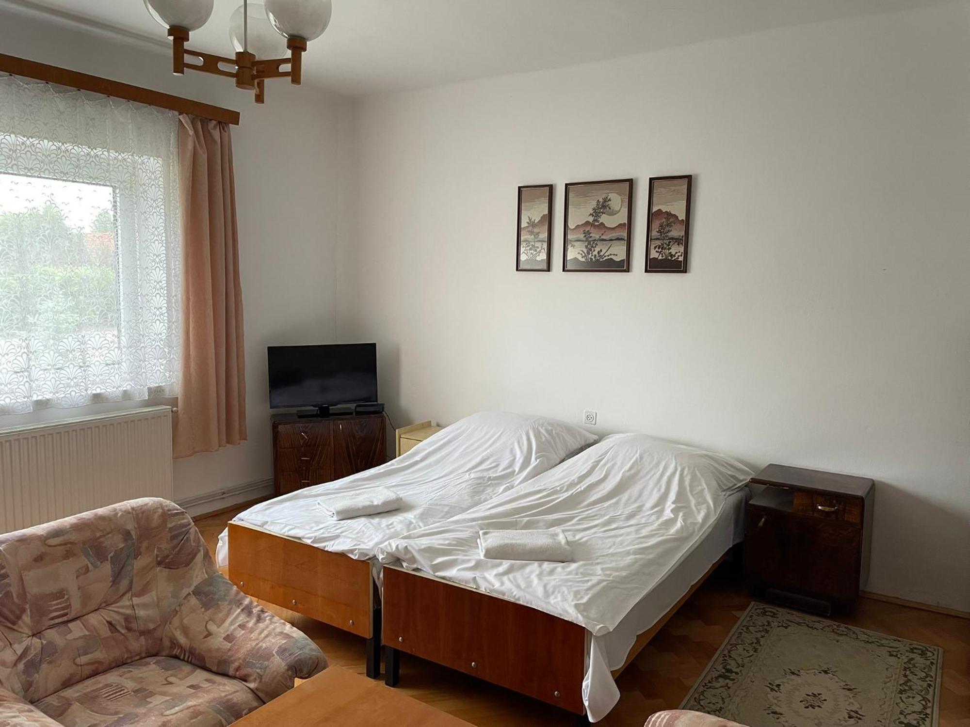 Elvira Vendeghaz Apartment Kisbodak Екстериор снимка